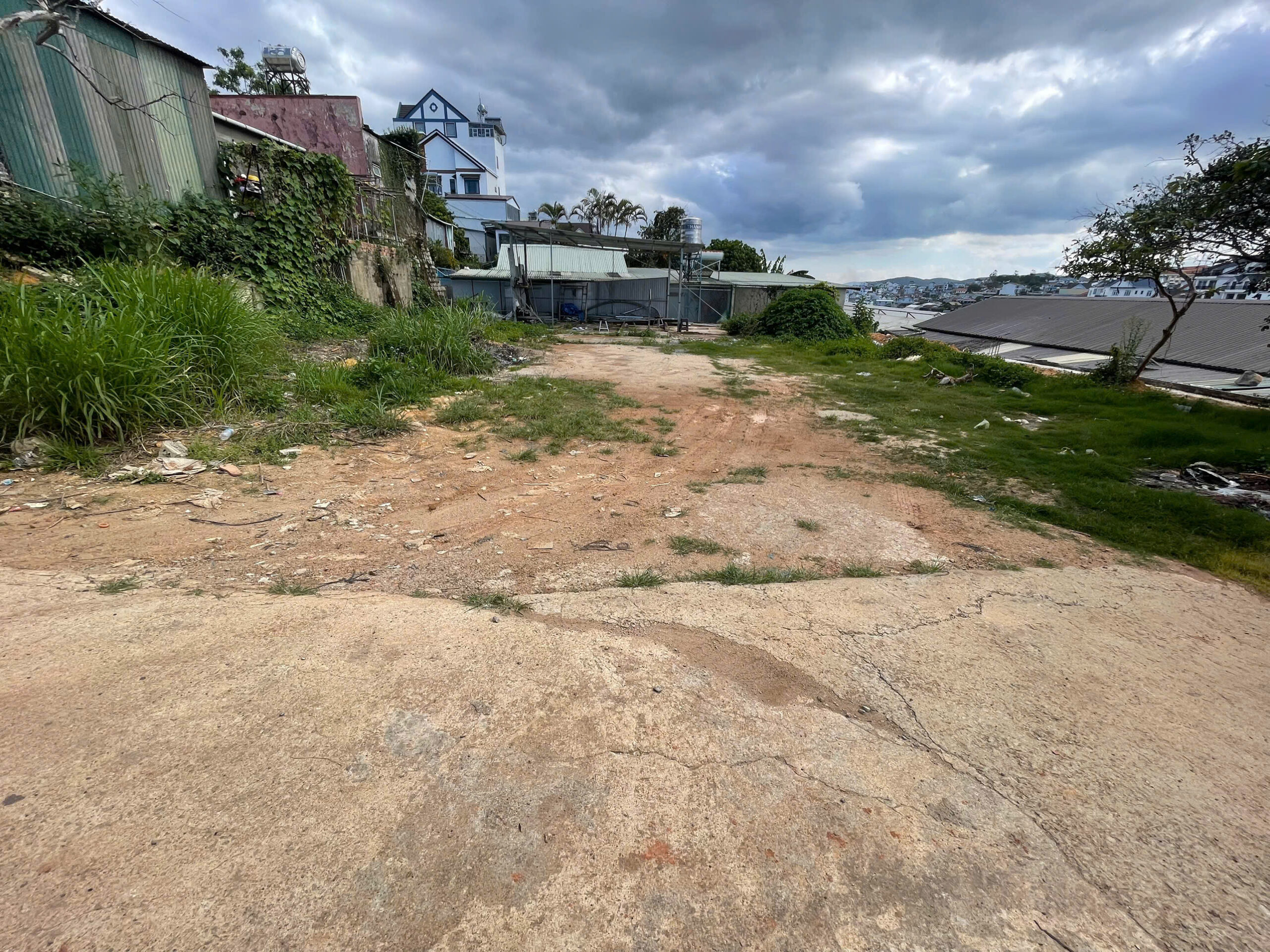 CẦN BÁN ĐẤT ĐẸP VUÔNG VỨC GẦN KHU LIÊN HỢP THỂ THAO– ĐƯỜNG CAO BÁ QUÁT  – P6 CŨ – ĐÀ LẠT GIÁ ĐANG GIẢM MẠNH