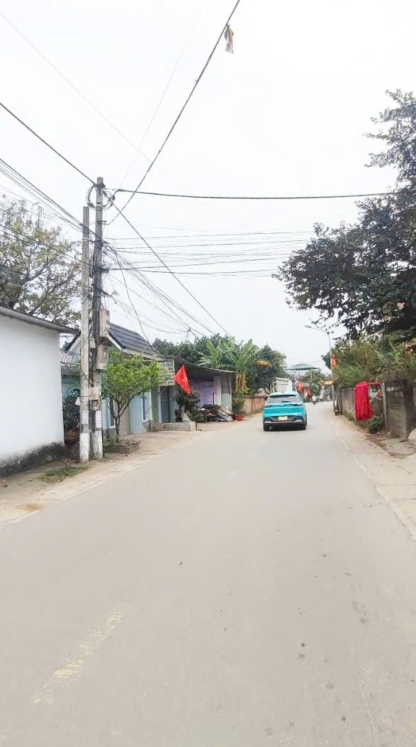 Bán đất 102m2 full thổ cư cạnh Trường Cao đẳng Nghề, đường 2 ô tô tránh.