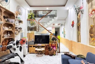 Bán nhà kiệt Nguyễn Công Hoan 52m2 giá 3.6 tỷ gần bến xe