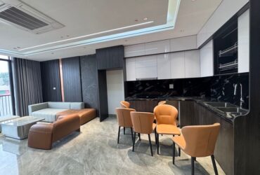 Bán Nhà Sài Đồng 55m2 – 6 Tầng Thang Máy – Gara 2 Ô Tô  – Giá 16.x Tỷ