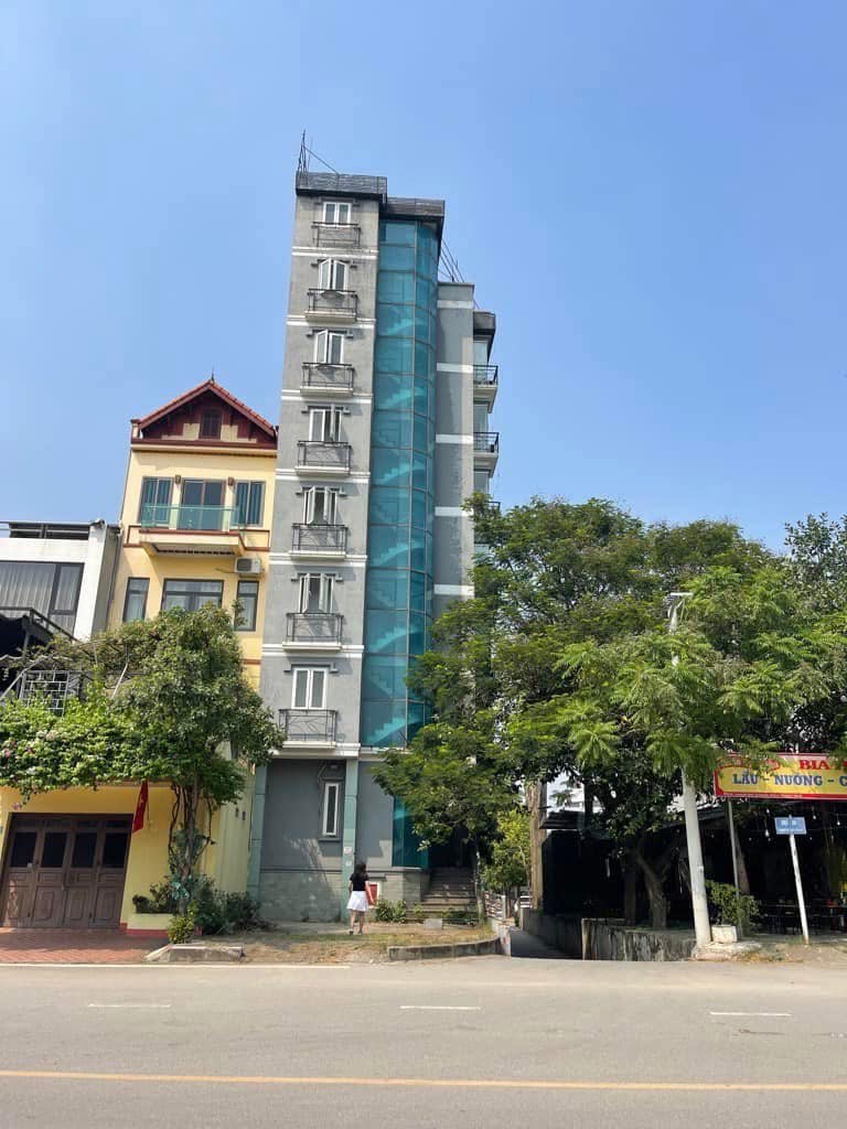 ĐẤT FULL THỔ CƯ – Ô TÔ VÀO TẬN ĐẤT – VIEW SÂN TDTT. 80m² sổ đỏ – mặt tiền  6m vuông đẹp. Đường thông – ô tô đỗ cửa