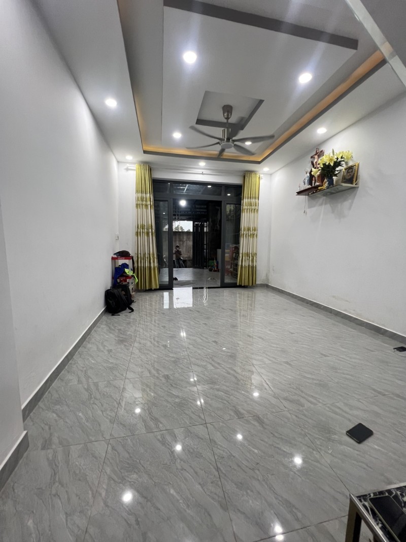 Bán nhà 2 Tầng Dĩ An,SHR thổ cư,đường ô tô, gần chợ Dĩ An 1