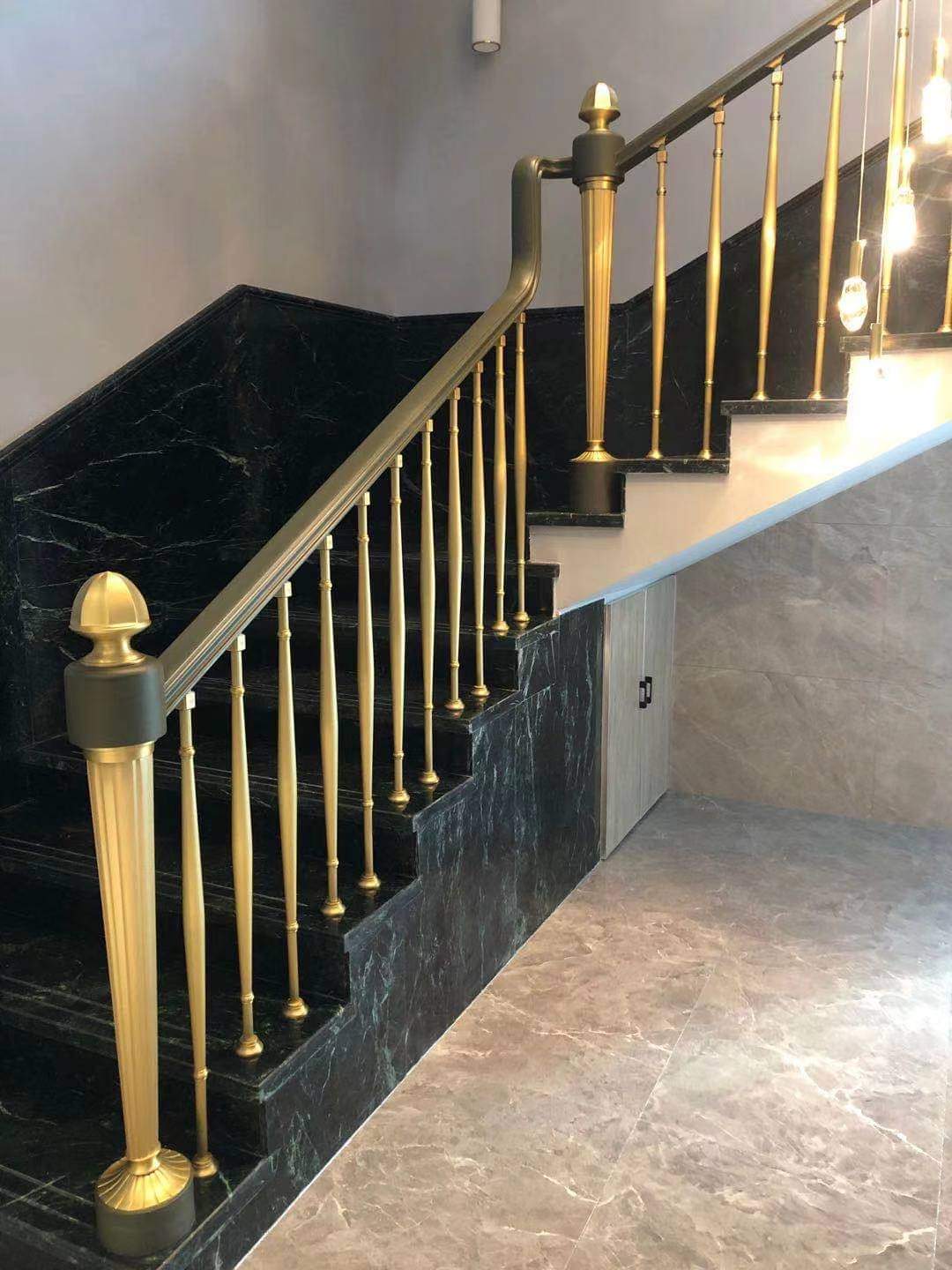 Cho thuê nhà, 275m2_ 6T; Huỳnh Thúc Kháng, Nguyên Hồng, Vũ Ngọc Phan