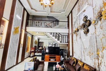 Bán nhà ĐẸP 100m² 3 Tầng Dĩ An,SHR đường nhựa 2 ô tô,gần Vincom Dĩ An