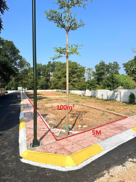 Lô góc bám mặt đường Cổ Đông, Sơn Tây, Hà Nội, giá siêu hời, 106m2