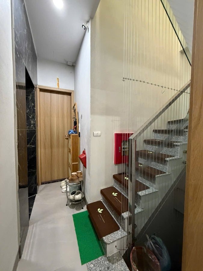 Cần Bán Tòa Nhà 8 Tầng Thang Máy Phố Trung Liệt Đống Đa 45m2  8 Tầng MT 5m Giá Hạ Chào 367 triệu m2