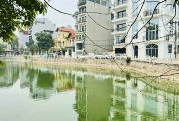 bán nhà mặt hồ, 130m, MT 6.5m, ôtô tránh full thổ cư