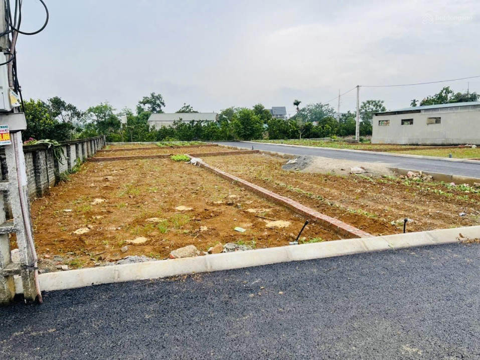 đất nền Phú Cát trung tâm Hòa Lạc  100m2 full thổ cư gần trụ sở hành chính – giá tốt