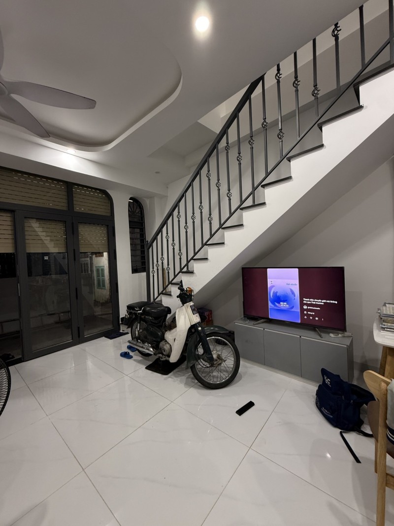 Bán nhà 2 Tầng Quang Vinh,SHR đường ô tô, gần chợ Biên Hòa