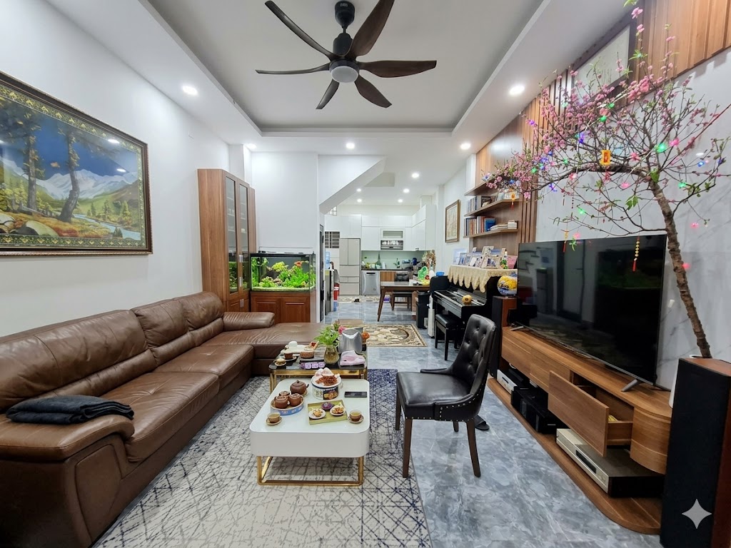 NHÀ AN DƯƠNG VƯƠNG-SỔ VUÔNG VẮN-OTO VÀO NHÀ-NGÕ RỘNG 5M THÔNG TỨ TUNG-NỘI THẤT SANG ĐẸP-Ở SƯỚNG- NHỈNH 11 TỶ