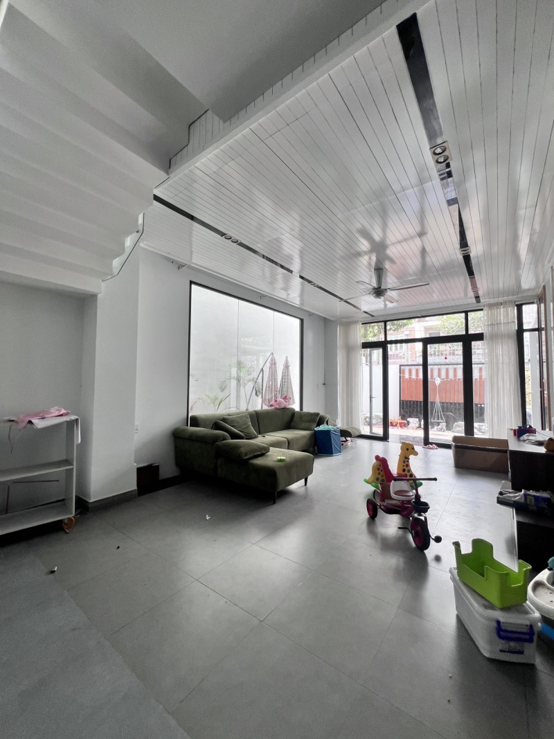 Bán BIỆT THỰ 230m2 V.I.P Bửu Long,đường nhựa 20m,gần Song Ngữ Lạc Hồng