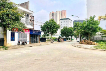 Bán gấp đất thổ cư 100m2 sổ đỏ tại Phú Cát, Quốc Oai. Giá 40tr/m. LH: