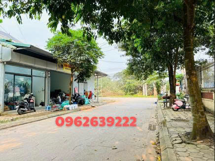 Bán gấp đất thổ cư 100m2 sổ đỏ tại Phú Cát, Quốc Oai. Giá 40tr/m. LH: