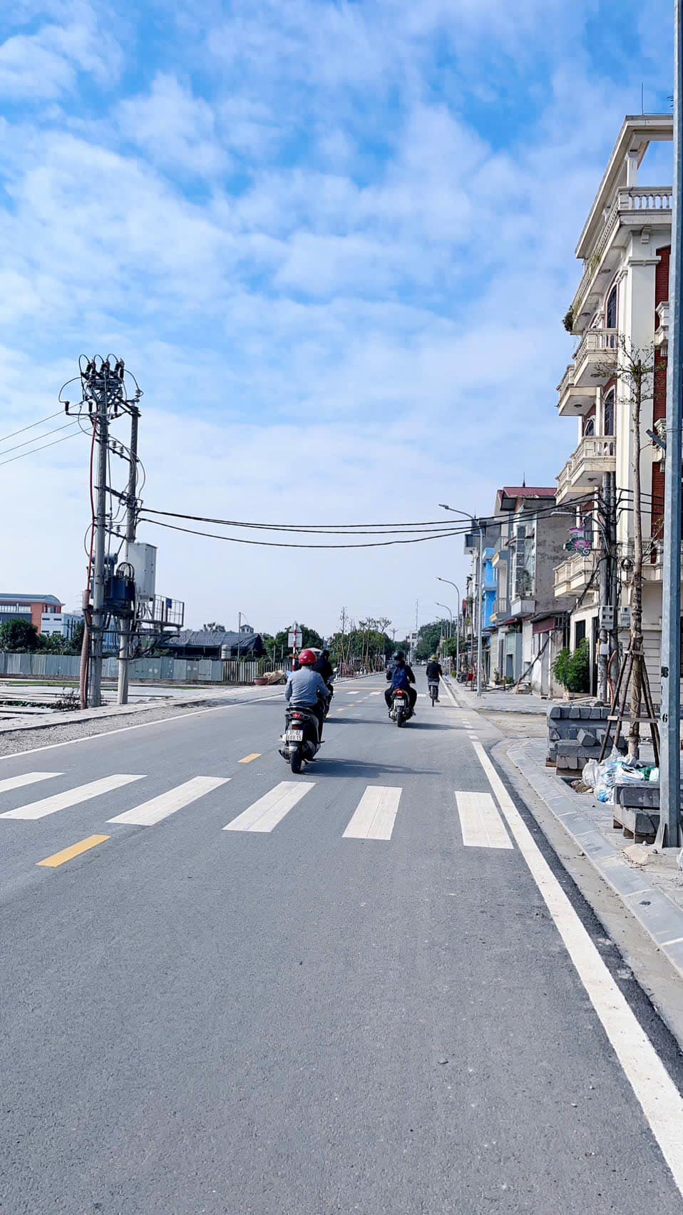 ĐẤT ĐẤU GIÁ X2 ĐỒNG NHÂN – HẢI BỐI (VĨNH THANH)  80m² – mặt tiền 5m vuông đẹp. Vỉa hè 2 bên – đường rộng, ô tô tránh