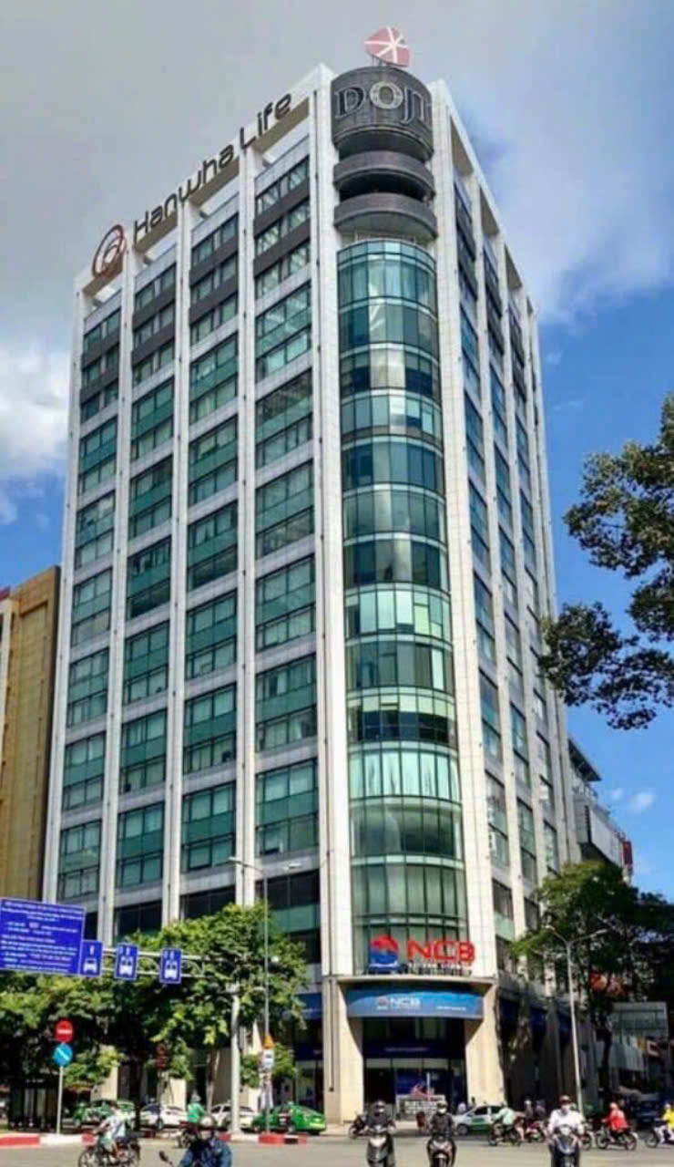 ĐỘC TÔN BÁN TÒA NHÀ DOJI HÀM NGHI, QUẬN 1 – CHÒA 2800 TỶ – VỊ THẾ ĐẲNG CẤP TẠI TRUNG TÂM QUẬN 1 * LH GIANG GIANG: 093.86.76.685