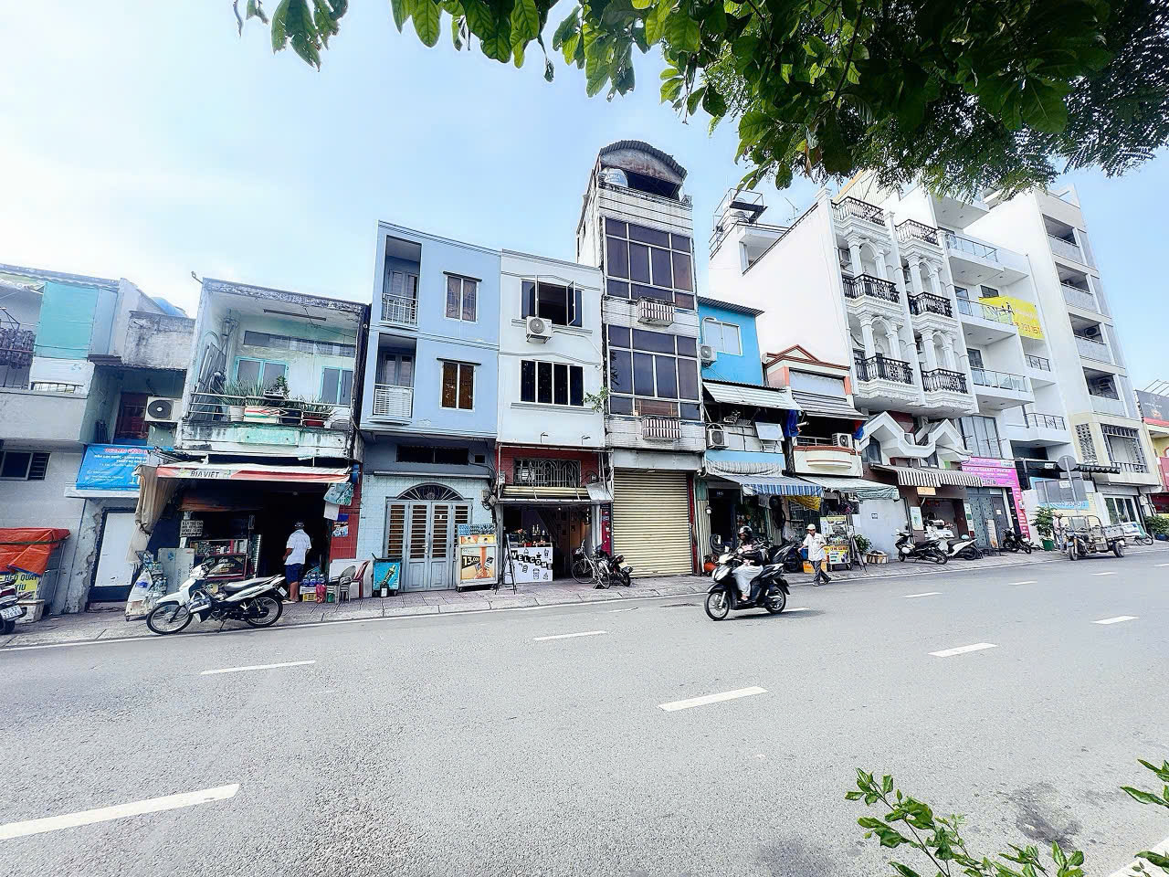 CHÍNH CHỦ 1 ĐỜI CẦN BÁN NHÀ NGANG 25M*11M – MẶT TIỀN KD Đ.HOÀNG SA, QUẬN 3 – PHÙ HỢP XÂY BUILDING VP – KHÁCH SẠN * LH GIANG GIANG: 093.86.76.685