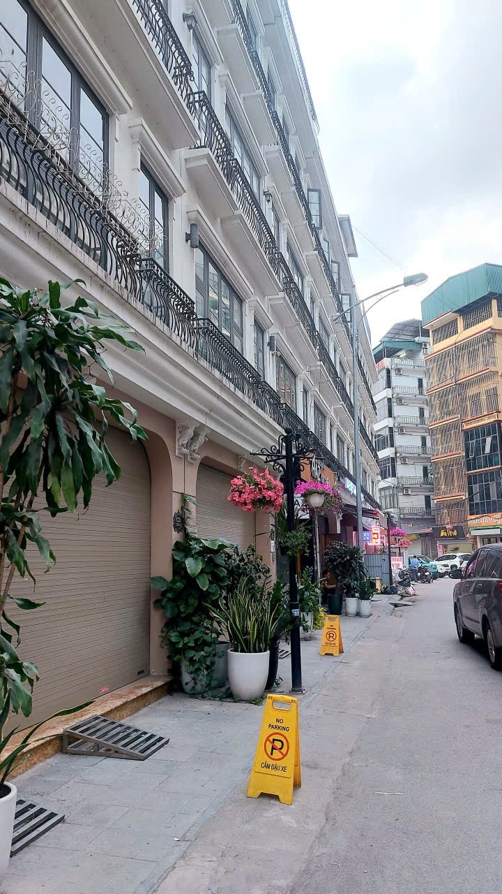 BÁN NHÀ PHỐ HÀN QUỐC MỸ ĐÌNH DT 70M2, MT 5M ,XD 5 TẦNG, 1 HẦM ĐANG CHO THUÊ 60TR/THÁNG