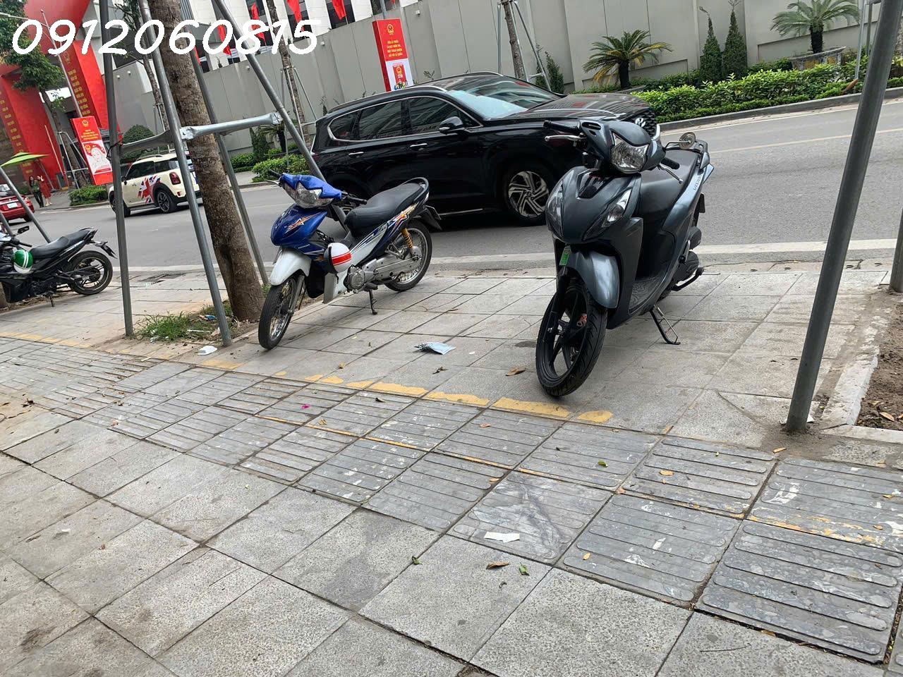 NGUYỄN DU TỌA ĐỘ 'ĐỊA LINH' CHO SHOWROOM ĐỒNG HỒ CAO CẤP