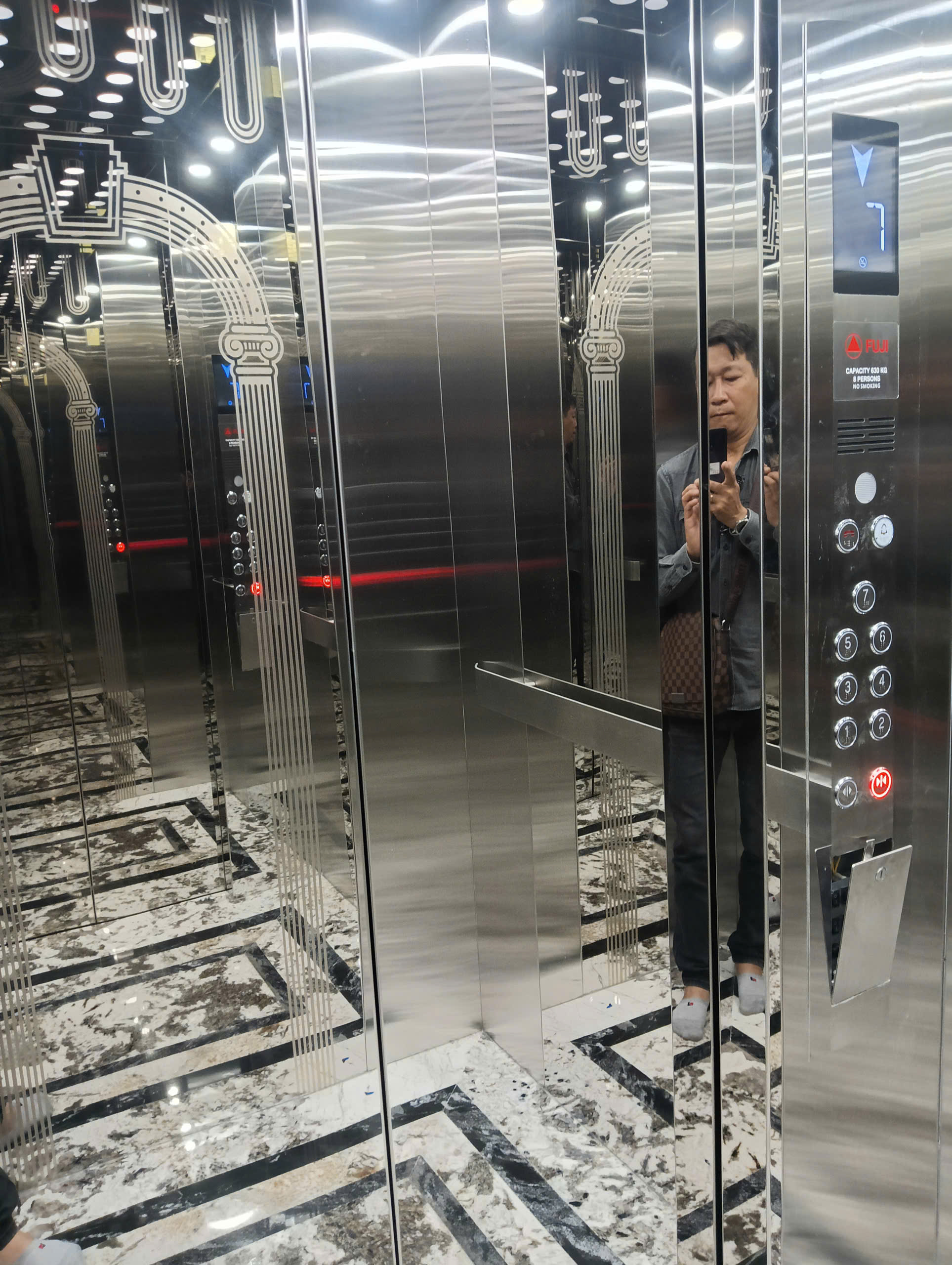 Bán nhà khu phân lô đường Nguyễn Văn Cừ – Long Biên – HN.