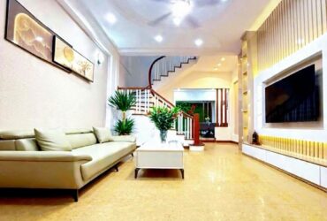 nguyễn khánh toàn 50m x6 tầng 14,860 tỷ nhà đẹp,cách ô tô 20m,kinh doanh