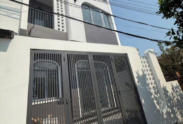 Bán Nhà 3 Tầng Mới Xây Sau Lưng Trường Tiểu Học Phước Long 2 và KĐT Phước Long B.