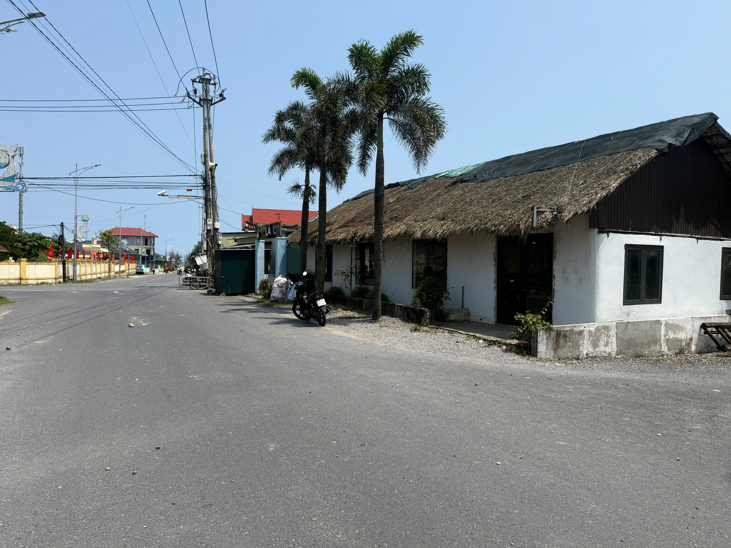 NGÂN HÀNG ĐẤU GIÁ TS ĐẤT BIỂN HẢI NINH, QUẢNG BÌNH GIÁ RẺ