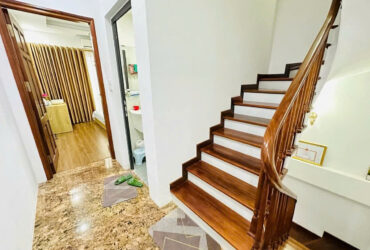 Hiếm. Bán nhà vị trí đắc địa đường Cổ Linh – Long Biên – HN