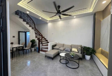 🔥 NHÀ ĐẸP THẠCH BÀN – FULL NỘI THẤT XỊN – Ô TÔ ĐỖ CỔNG – CHẤT NHƯ BIỆT THỰ MINI! 🔥