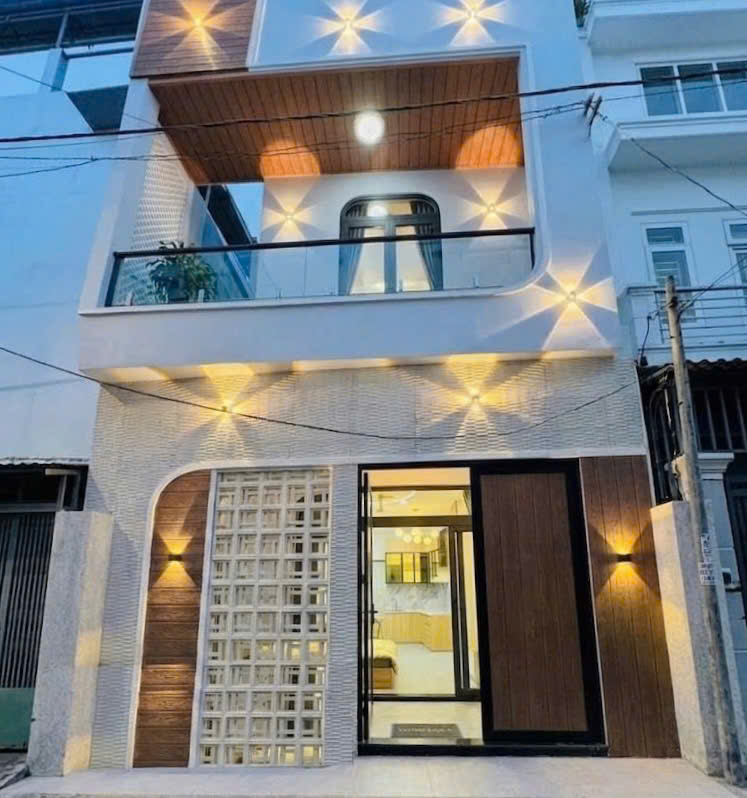 Nhà mới Lê Văn Sỹ – QUẬN 3 – 5.7 x 7m (34 m2) – 7.3 tỷ