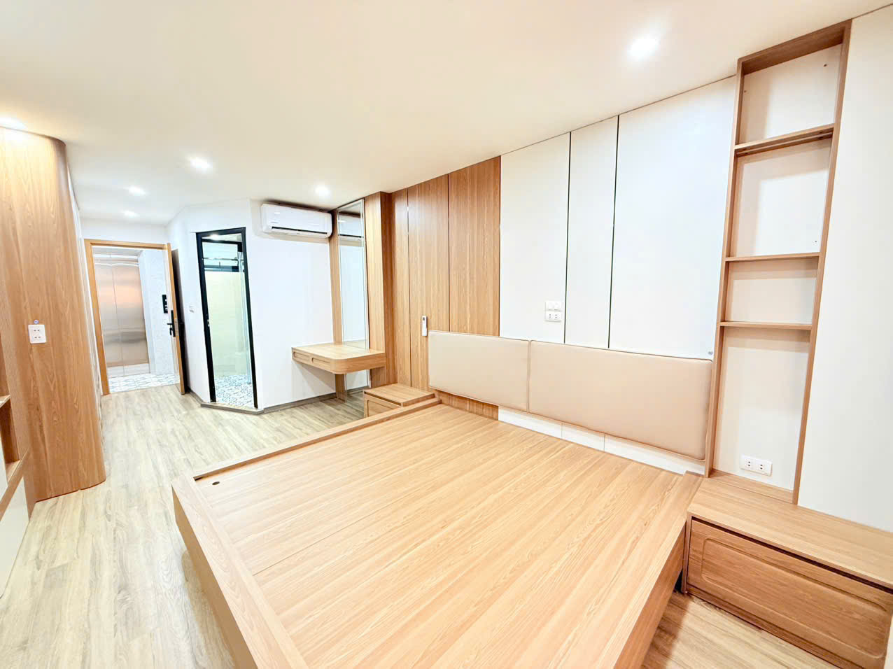 🏡 QUAN NHÂN – 41M² – 6 TẦNG THANG MÁY – MT 4M  – GIÁ NHỈNH 12 TỶ