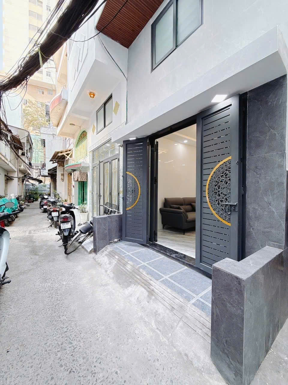 SIÊU PHẨM NHÀ ĐẸP 3 TẦNG – TRUNG TÂM QUẬN 4 – VÀO Ở NGAY.