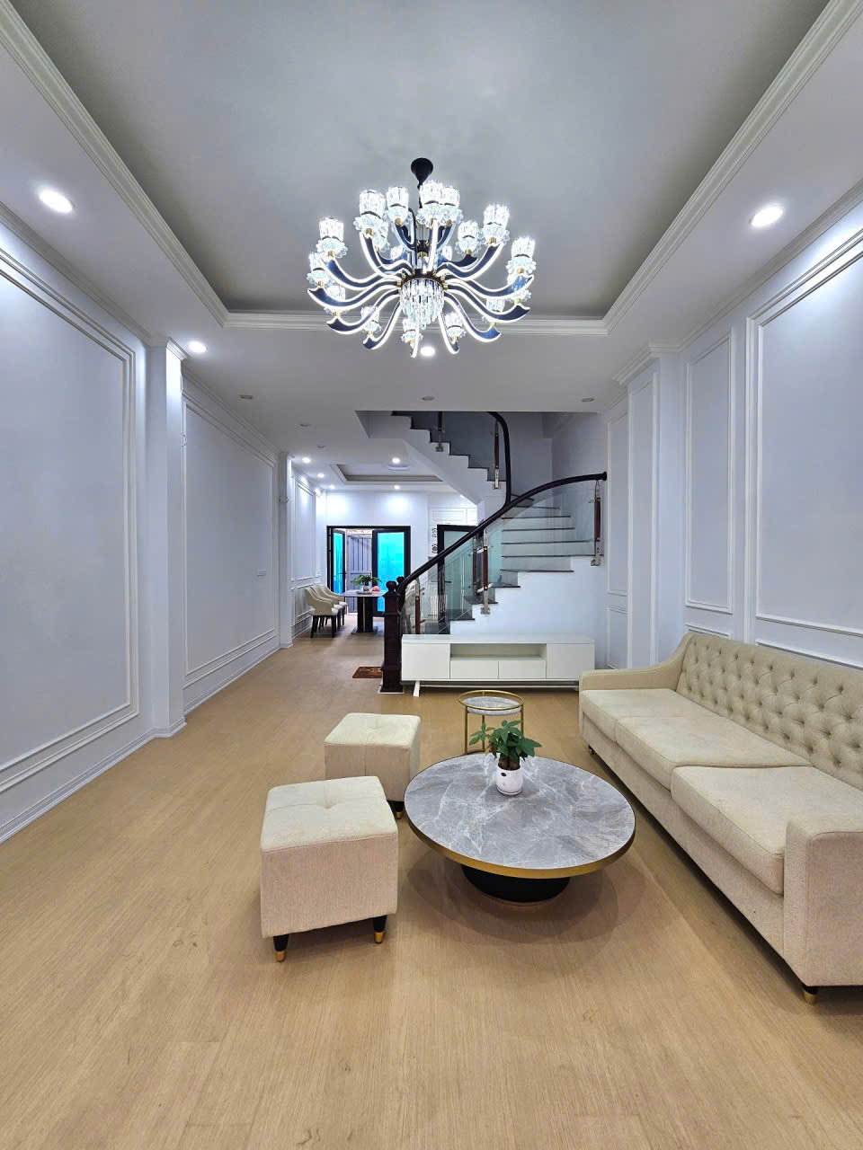 🔥 NHÀ ĐẸP 68 m2 TRUNG TÂM THẠCH BÀN – Ô TÔ ĐỖ CỬA – 2 MẶT NGÕ 🔥