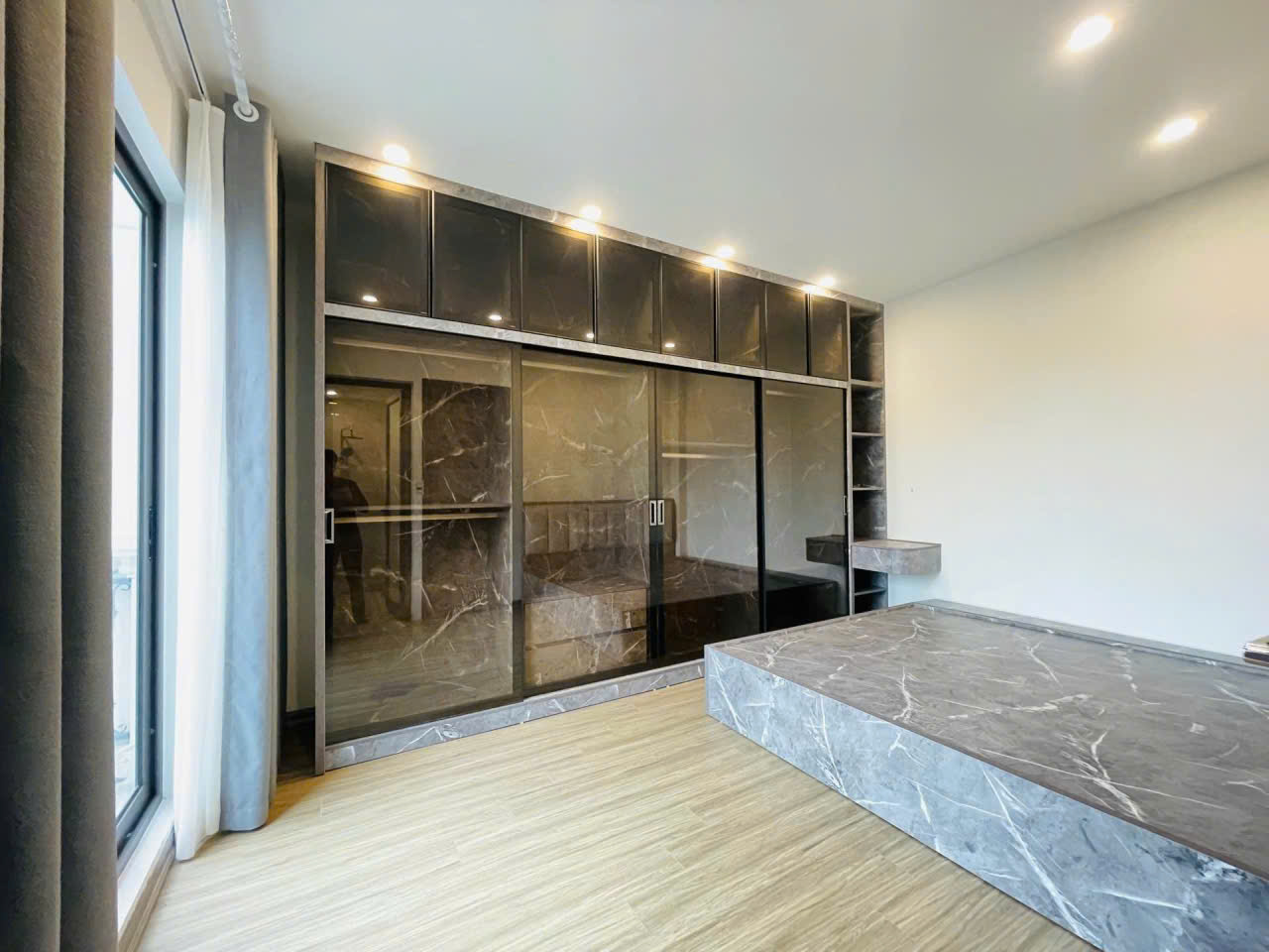 🏡 Nhà đẹp – ô tô đỗ cửa – 31m² tại trung tâm Thạch Bàn nhỉnh 6 tỷ !