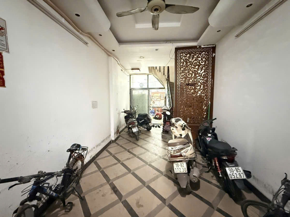 Chủ cần bán gấp nhà mặt đường  KHƯƠNG TRUNG – 44/56M² – 5T – Ô TÔ VÀO NHÀ – KD ĐỈNH