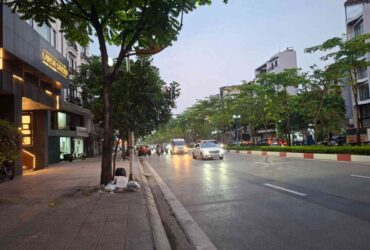 BÁN NHÀ MẶT PHỐ CỔ LINH 90M2- 4 TẦNG- KINH DOANH ĐỈNH- HƠN 30 TỶ