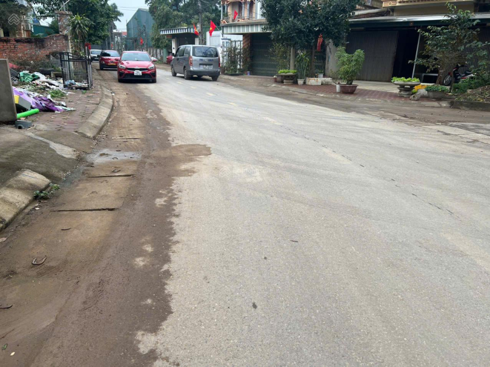 Bán đất thổ cư 100m² sổ đỏ tại Quốc Oai, Hà Nội. Mặt tiền 6m, dài 16m. Giá 3.5 tỷ. LH: 0948558676