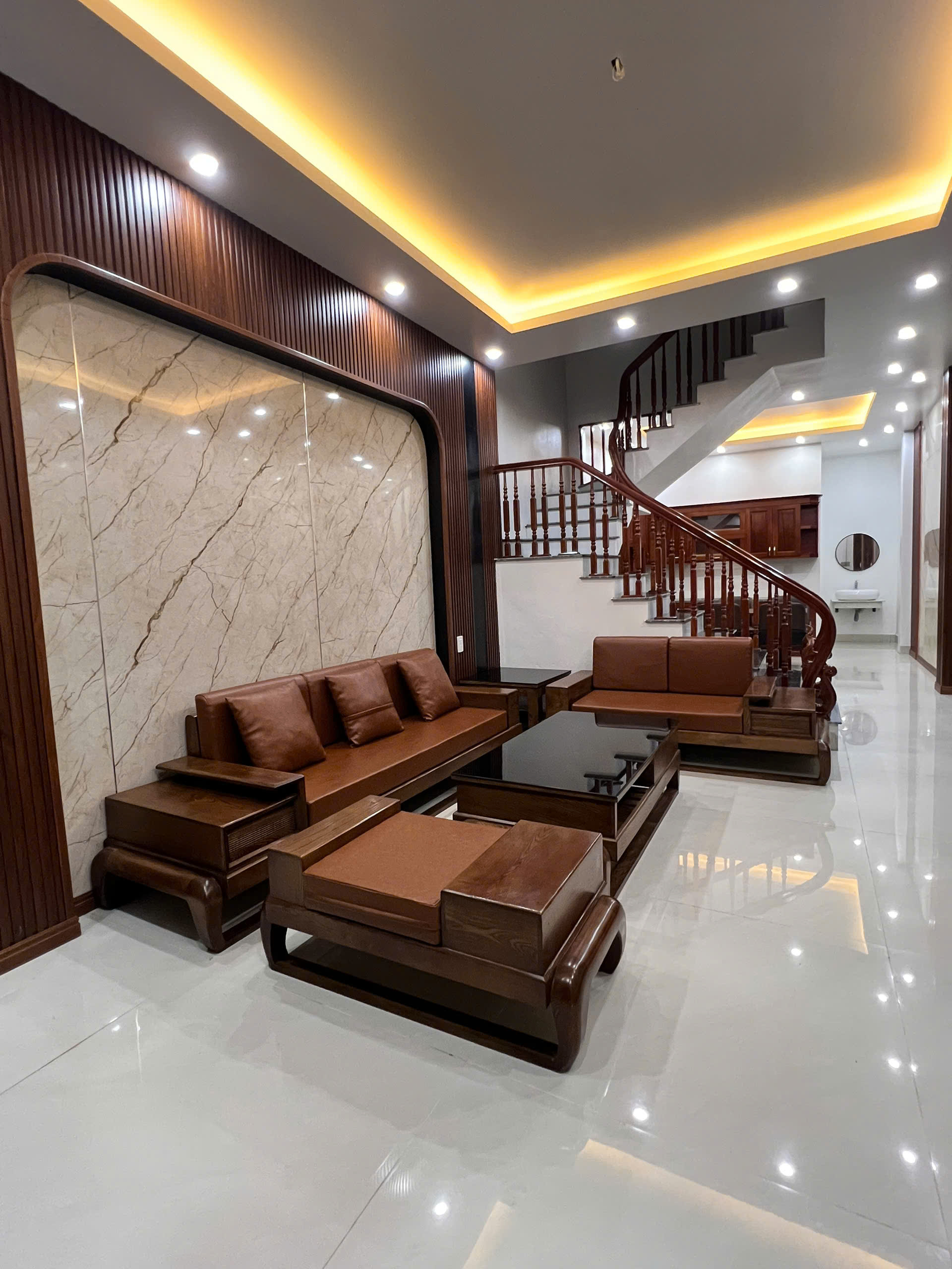 bán nhà 3 tầng trần lãm gần 60m2