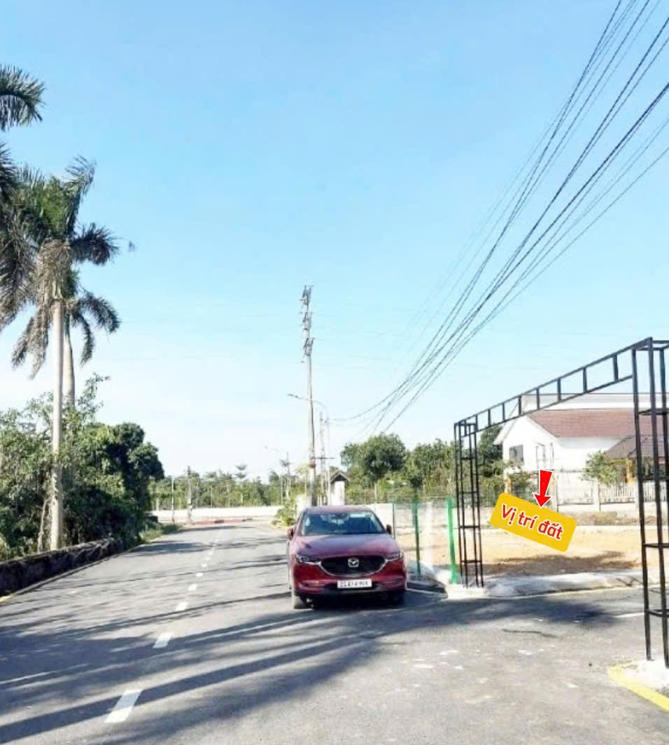 Chính chủ cần tiền lô đất view hồ diện tích 100m vài bước tới trường ĐHQG