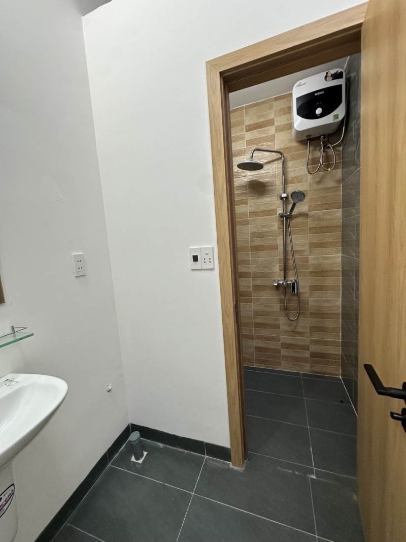 Nhà cấp 4 kiệt ô tô Cách Mạng Tháng 8, 51m², giá 3.35 tỷ, mới 100%