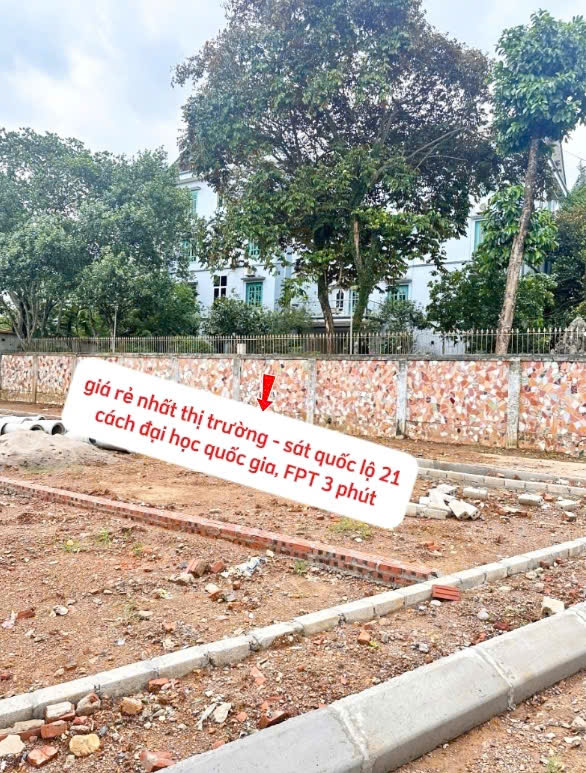 Chính chủ gửi bán vị trí đắc địa Hòa Lạc – Sổ sẵn công chứng ngay!