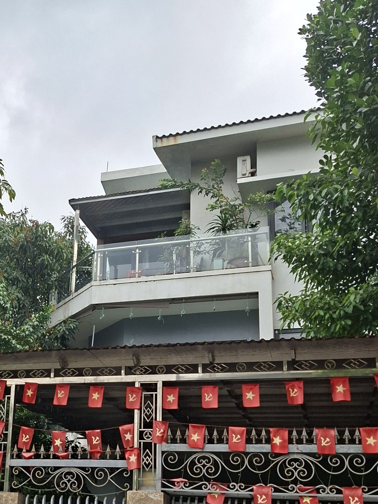 SIÊU HIẾM-VILA LÔ GÓC VIP KĐT XUÂN PHƯƠNG – HƠN 200M² 
🏡 Foresa Tesco, Xuân Phương Từ Liêm
✨ 3.5 tầng – FULL nội thất sang xịn
✨ Lô góc cực thoáng – ở đẳng cấp – làm văn phòng, kinh doanh quá đẹp
🚗 Đường rộng ô tô tránh
💰 Giá nhỉnh 50 tỏi
📍 Hàng hiếm khu Xuân Phương – Mỹ Đình
Gọi em Minh ngay, đàm phán chính chủ
#batdongsanhanoi
#xuanphuong #lienkevina #namtuliem















SIÊU HIẾM-VILA LÔ GÓC VIP- KĐT XUÂN PHƯƠNG – HƠN 200M²  PHÂN LÔ, Ô TÔ TRÁNH.
🏡 Foresa Tesco, Xuân Phương Từ Liêm