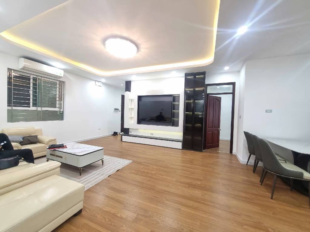 NHÀ ĐẸP MẶT PHỐ – HIẾM – KINH DOANH ĐỈNH – Ô TÔ TẢI TRÁNH – TIỆN ÍCH NGẬP TRÀN 
– Vào ở Ngay.