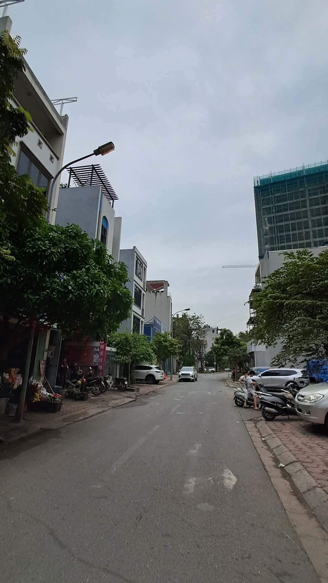 BÁN NHÀ PHÚC LỢI 74M2- 6 TẦNG THANG MÁY- VÍA HÈ- GARA OTO- HƠN 20 TỶ