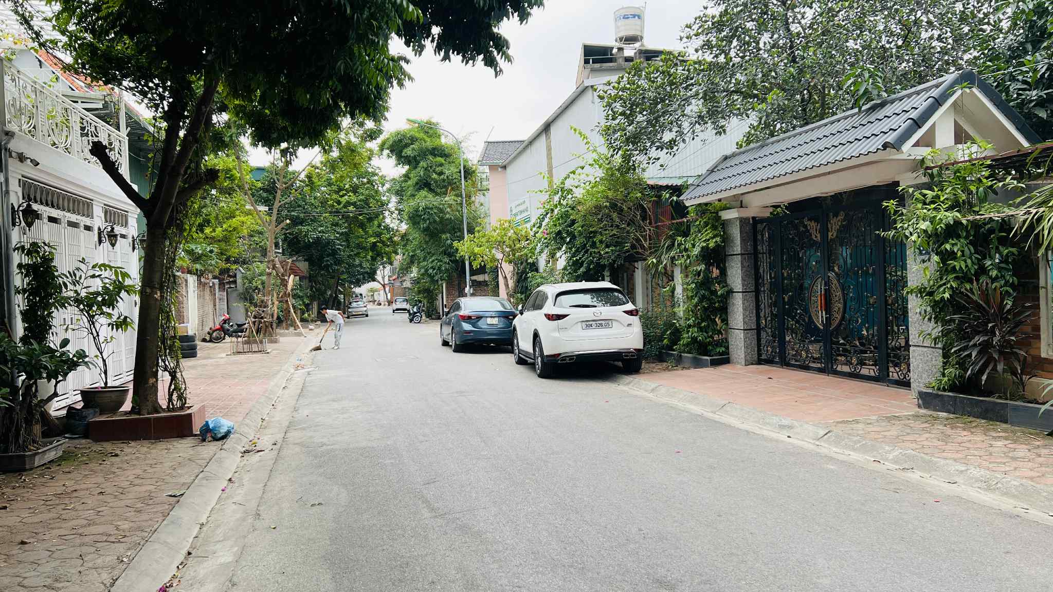 BÁN ĐẤT MẶT PHỐ TƯ ĐÌNH, 130m², mặt tiền 7.4m, vỉa hè, ôtô 2 chiều