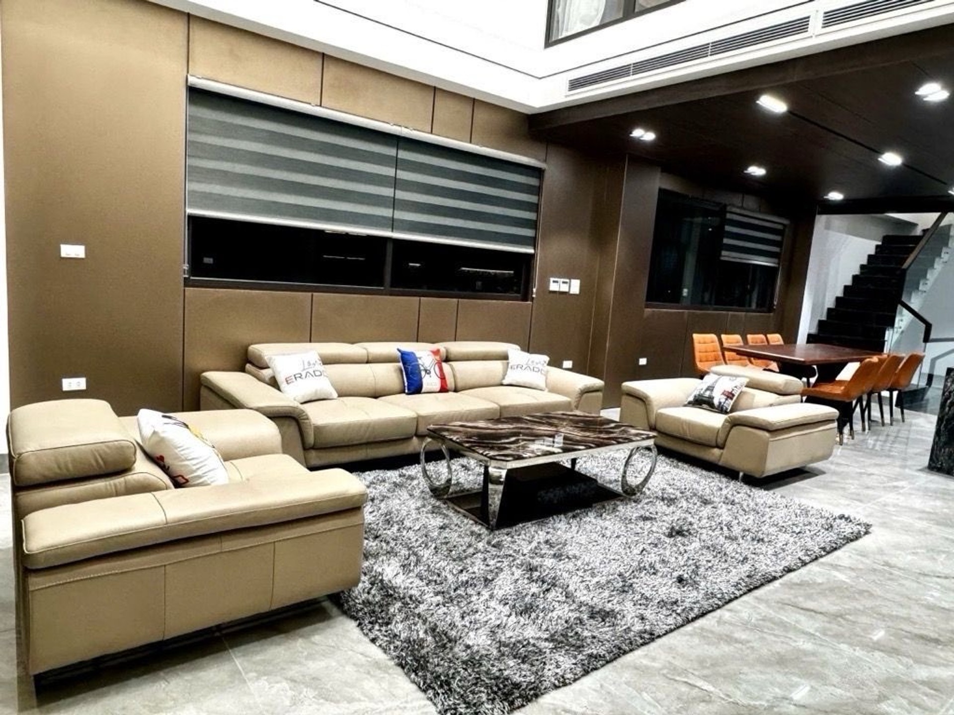 BÁN NHÀ BỒ ĐỀ 75M2- 7 TẦNG- KINH DOANH ĐỈNH CAO- Ở SƯỚNG- 30.X TỶ