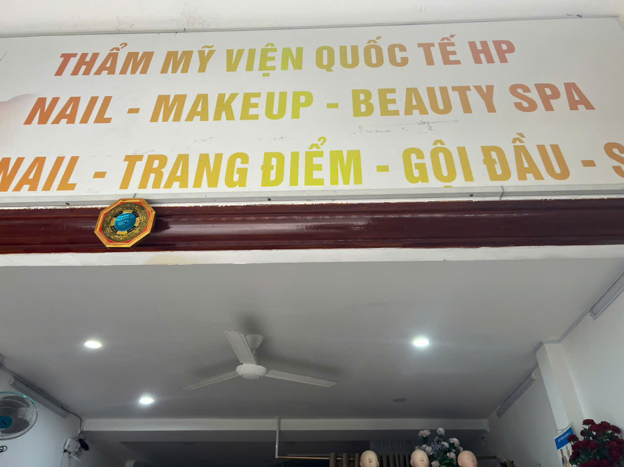 CẤN SANG NHƯỢNG MẶT BẰNG ĐANG KINH DOANH SPA TẠI KHU VỰC TRUNG TÂM QUẬN 1, HỒ CHÍ MINH