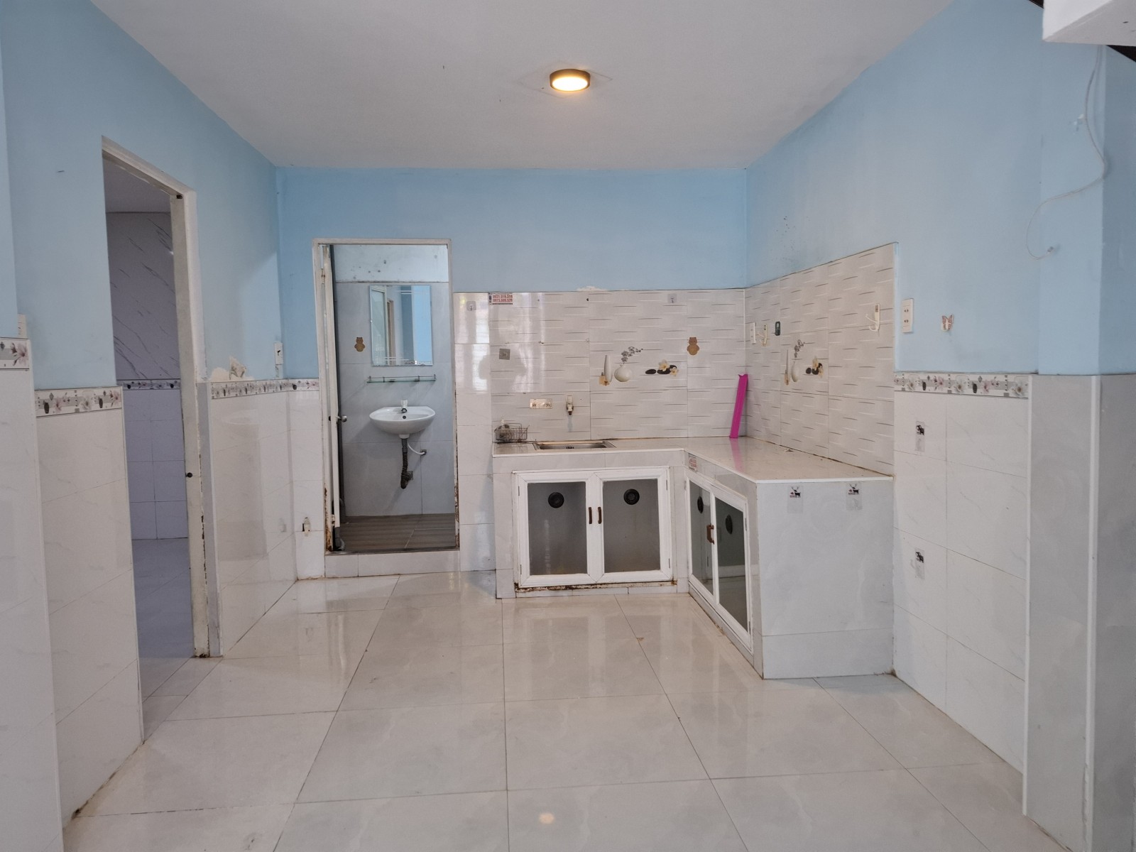 Bán nhà 2 tầng kiệt ô tô Tô Hiệu gần Hoàng Thị Loan, 47m2, 2PN, giá 3.5 tỷ