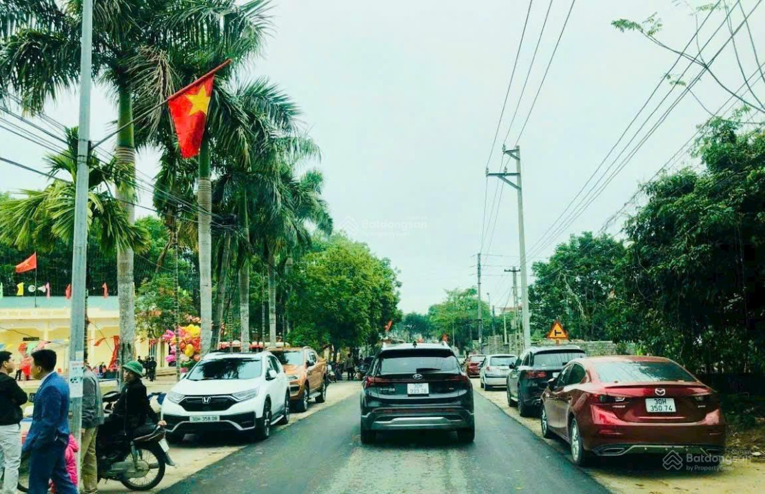 Bán đất cắt lỗ view Hồ Tân Xã Hòa Lạc gần Đại Học Quốc Gia giá chỉ hơn 3 Tỷ