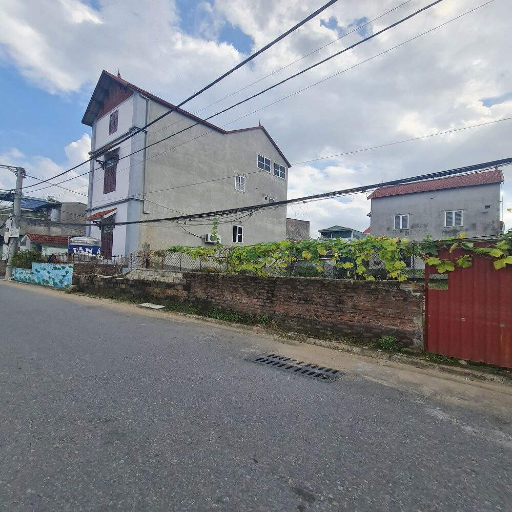 33m2 xã Gia Lâm, Hà Nội, ô tô vào, 4 tỷ x nhỏ xíu. Lh 0989894845