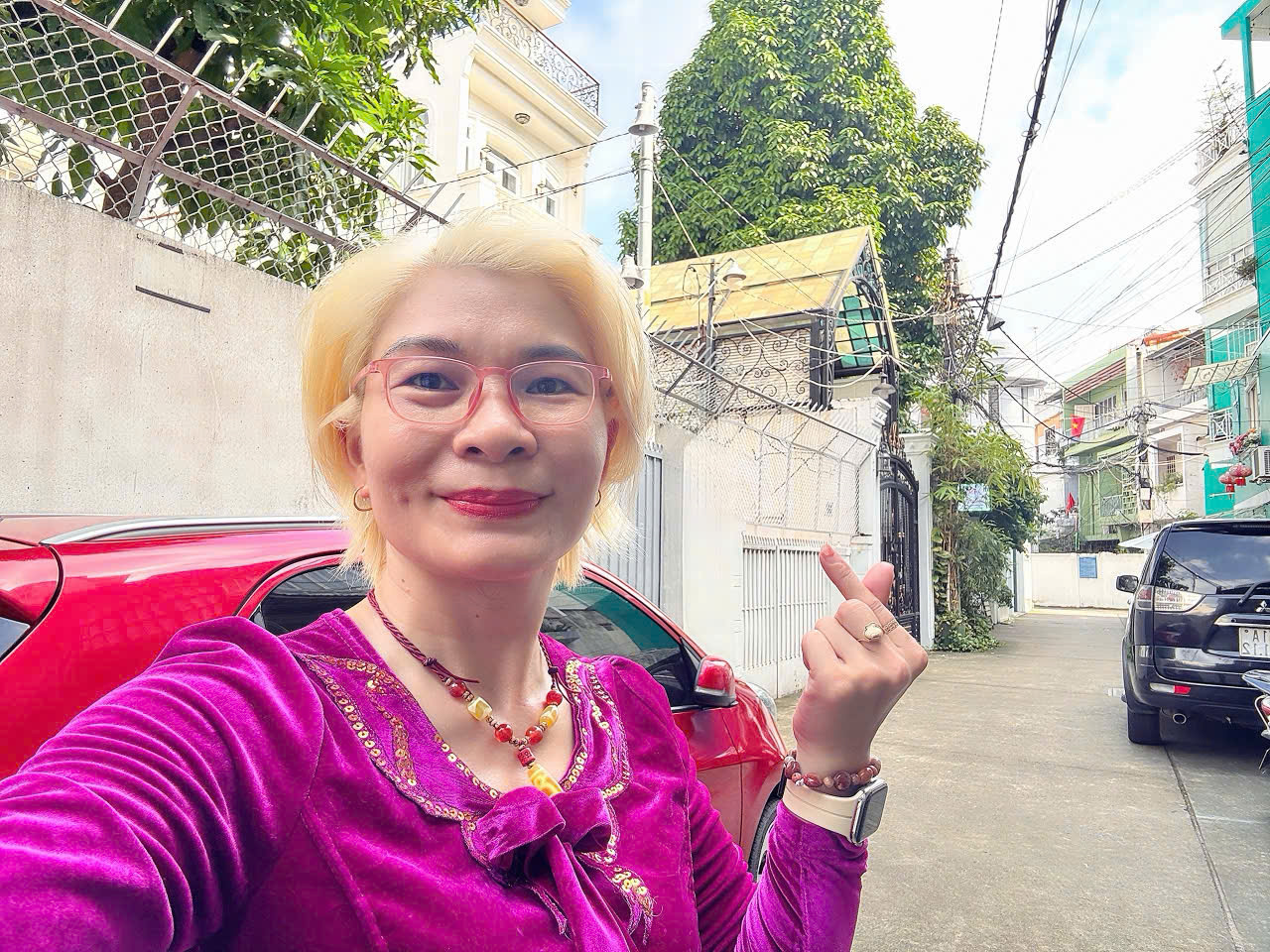 CHÍNH CHỦ 1 ĐỜI XƯA BÁN BIỆT THỰ 2 TẦNG PHONG CÁCH CỔ ĐIỂN Đ.VÕ THỊ SÁU, QUẬN 1 – NGANG ĐẸP 7,9M*26M – HIẾM NHÀ BÁN * LH GIANG GIANG: 093.86.76.685